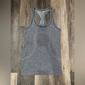 Lululemon Swiftly Tech Tank Top Womens 4 Gray Racerback Athletic Running Gym